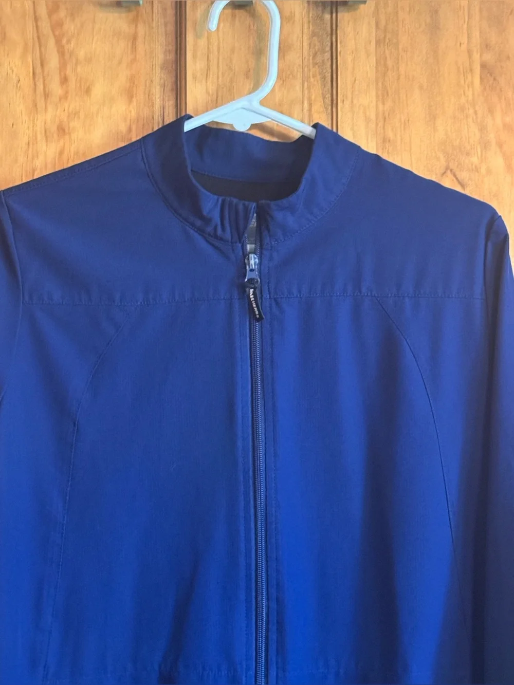 Skechers women’s Navy Blue Full-Zip scrub Jacket